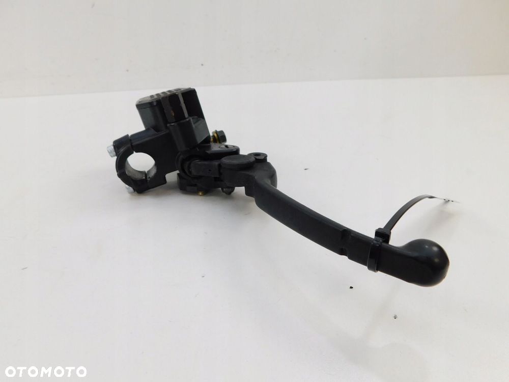 BENELLI BN 125 POMPA HAMULCOWA PRZÓD PRAWA - 5