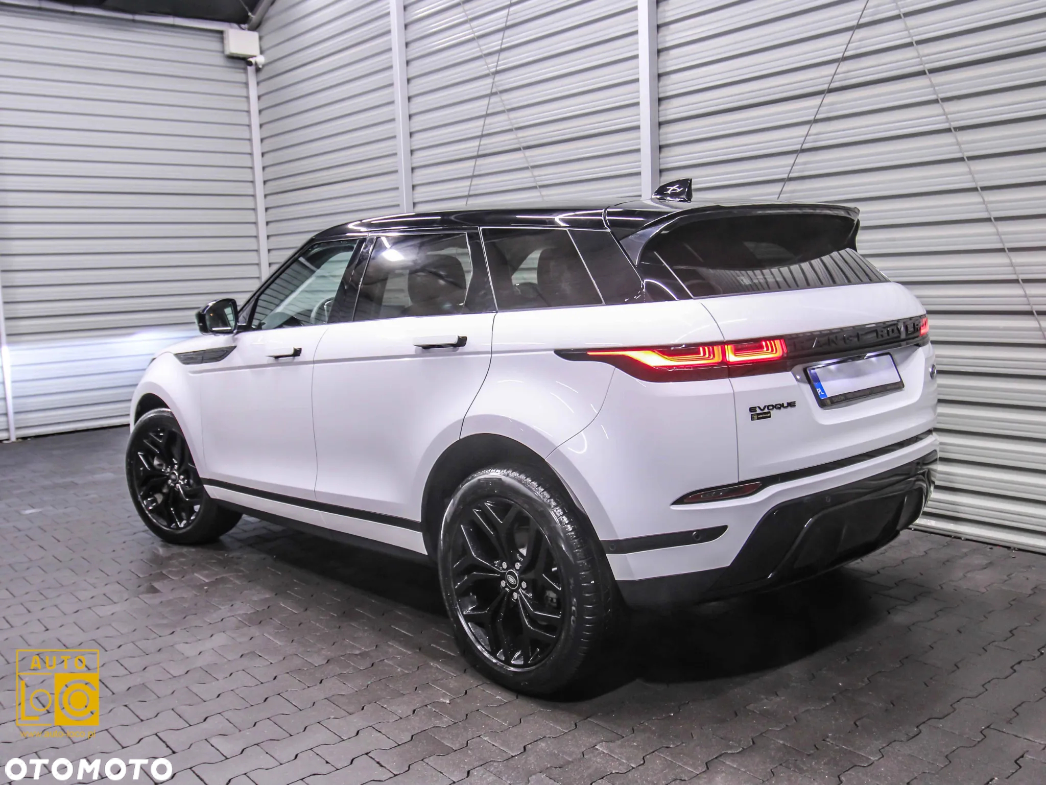 Land Rover Range Rover Evoque P200 R-Dynamic HSE - 4