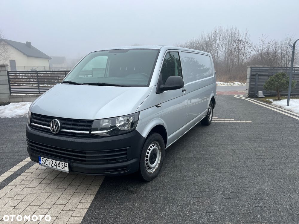 Volkswagen Transporter - 1