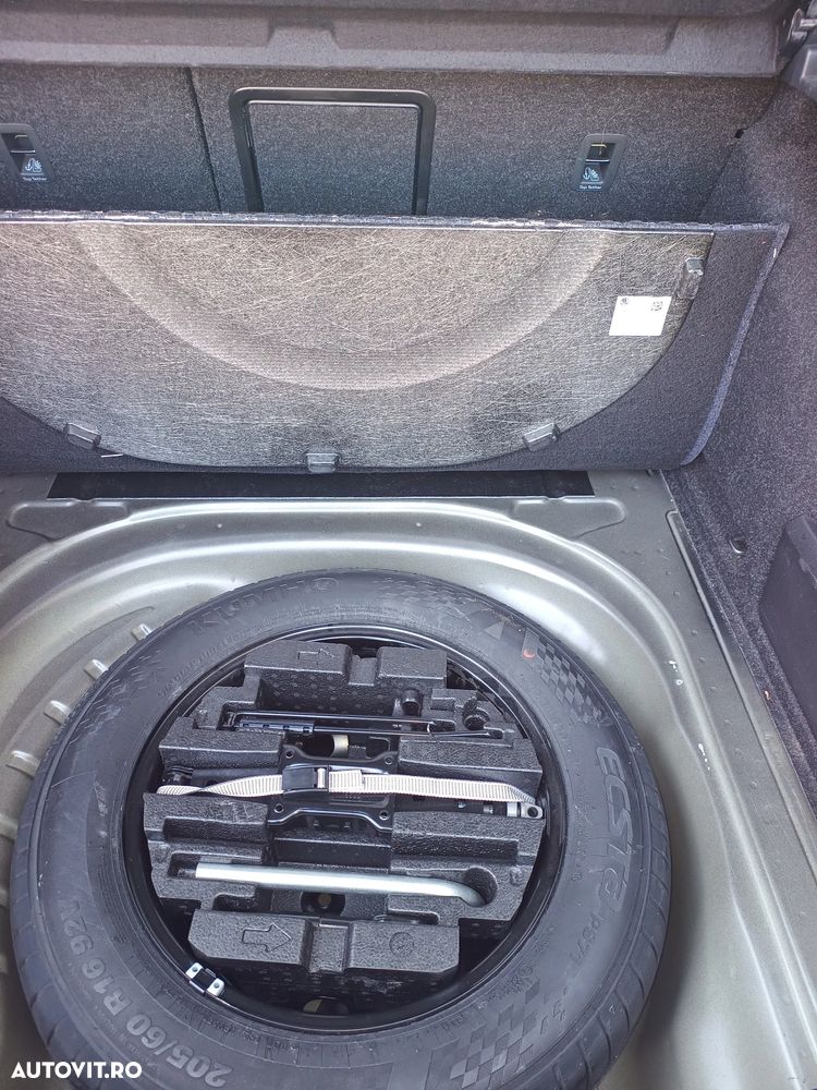 Skoda Octavia 2.0 TDI DSG Style - 25