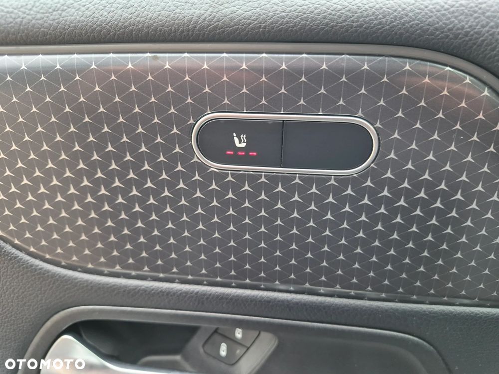Mercedes-Benz GLB 220 d 4-Matic Progressive 8G-DCT - 16