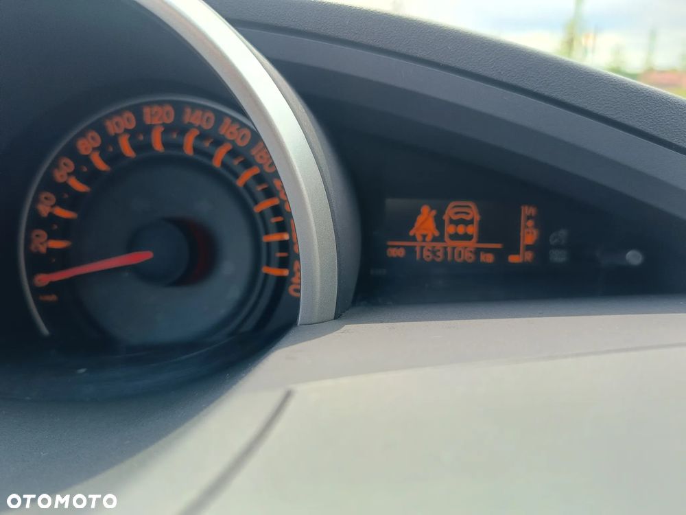 Toyota Verso 1.8 Sol EU5 - 10