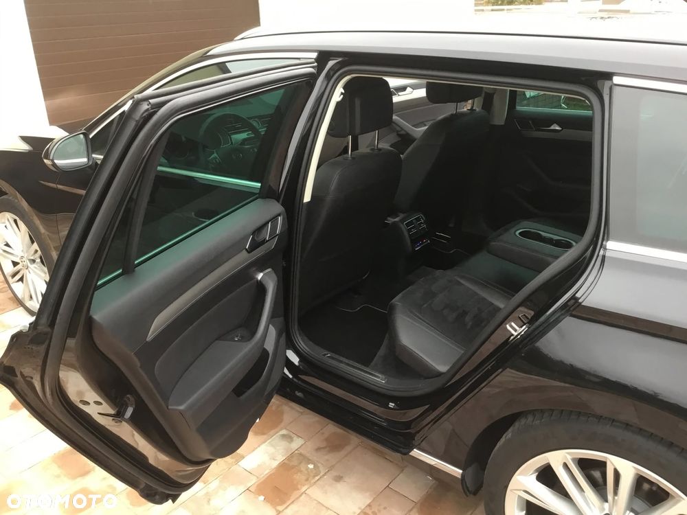 Volkswagen Passat 2.0 TDI SCR DSG Highline - 23