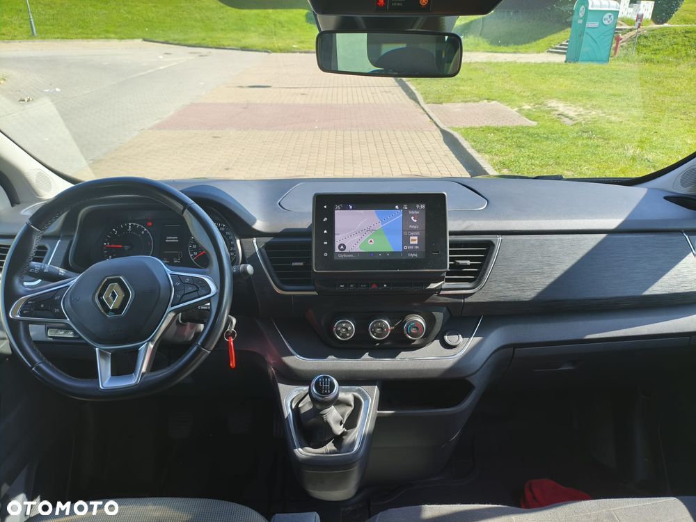 Renault Trafic 2.0 dCi - 9