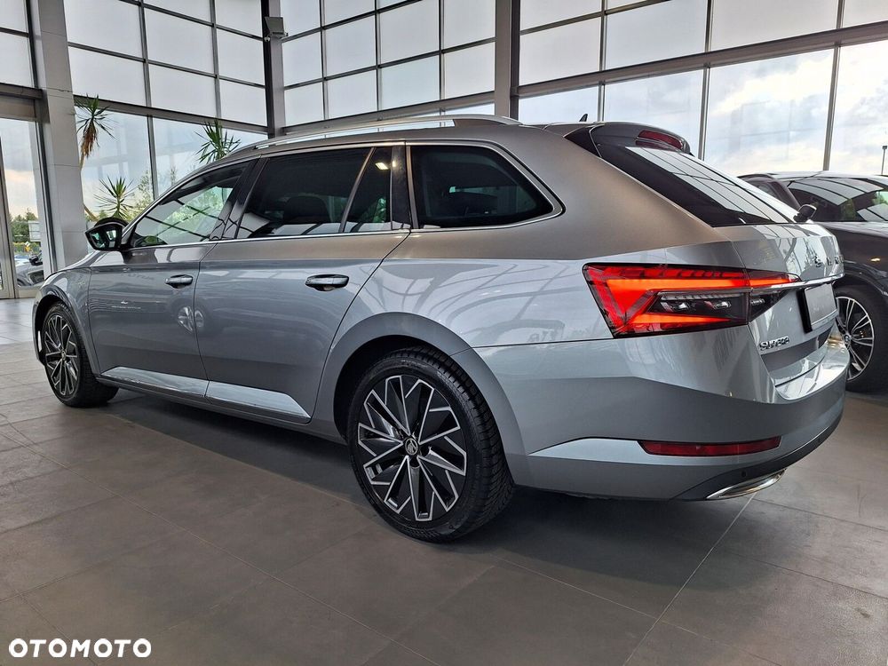 Skoda Superb 2.0 TDI SCR 4x4 L&K DSG - 10
