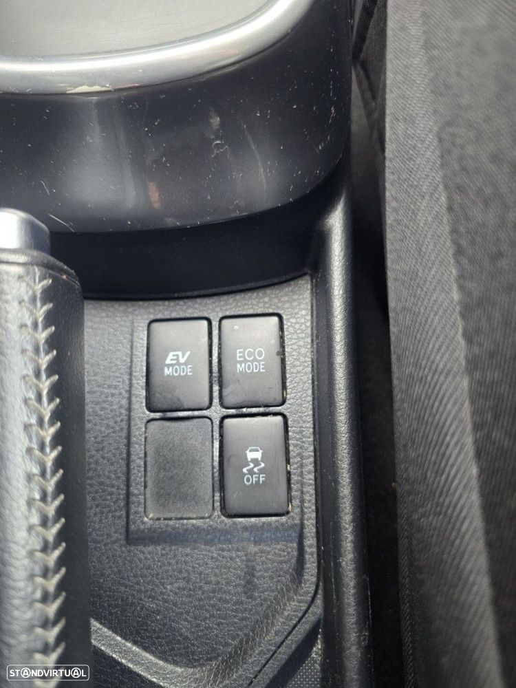 Toyota Yaris 1.5 HSD Comfort - 25