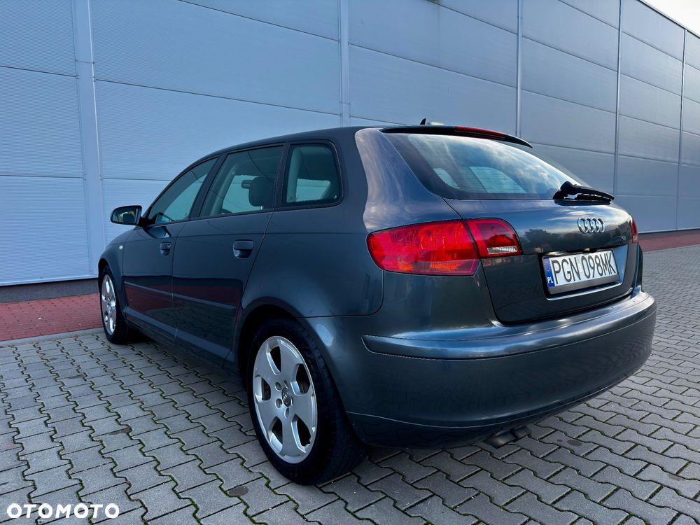 Audi A3 Sportback - 8