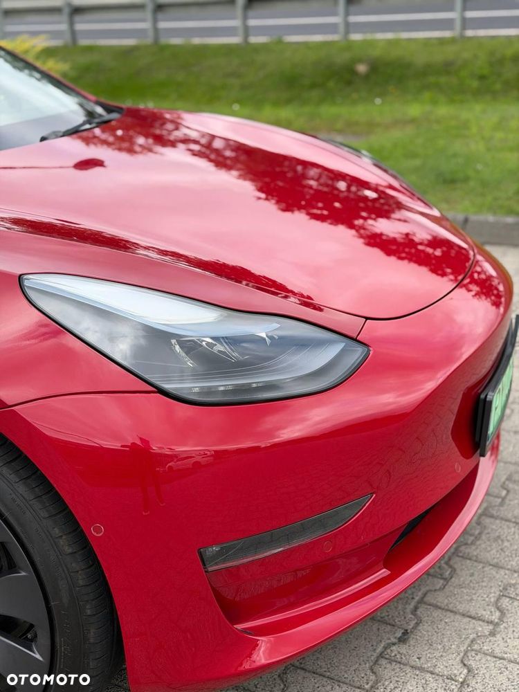 Tesla Model 3 - 9