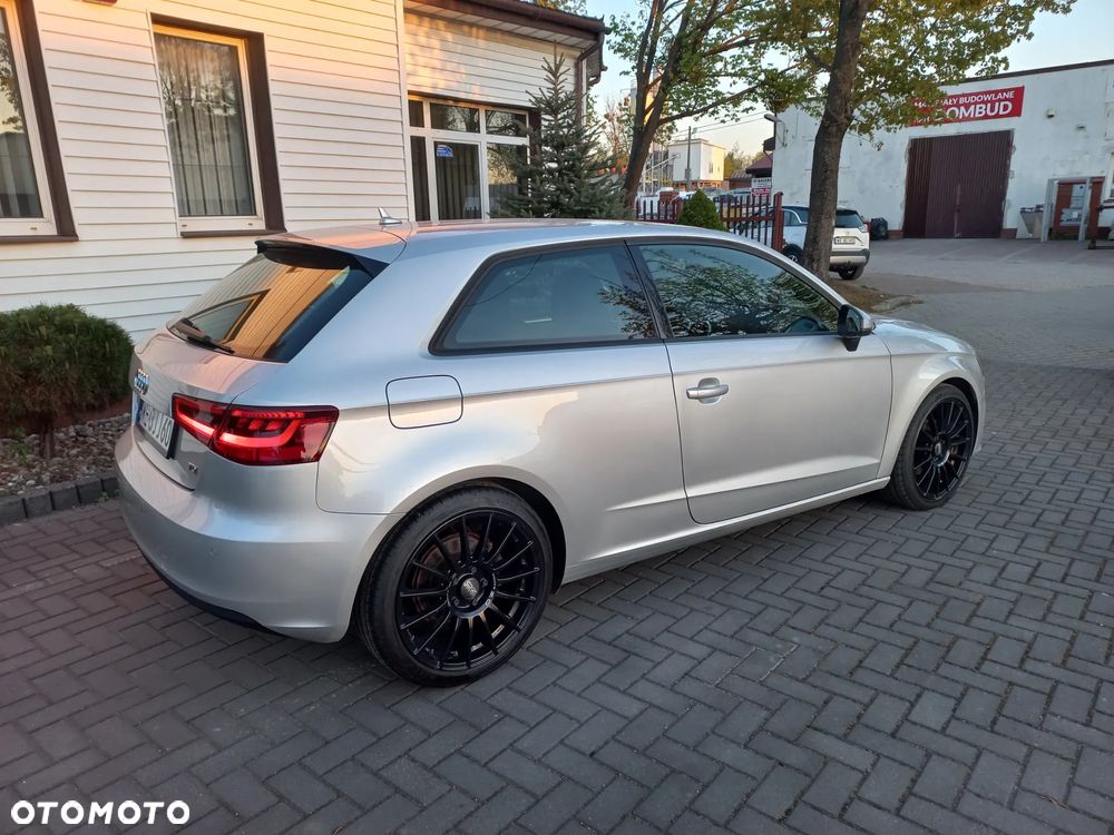 Audi A3 3-drzwiowe 2.0 TDI S tronic - 4
