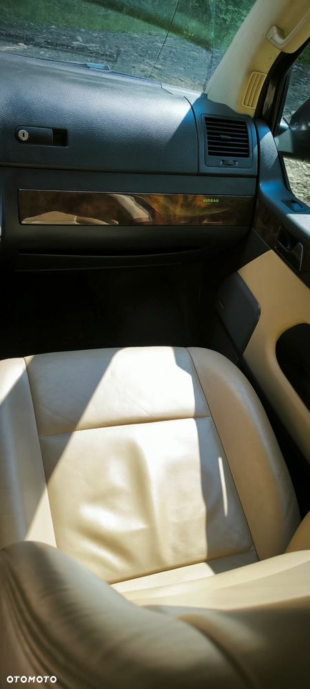 Volkswagen Multivan - 6