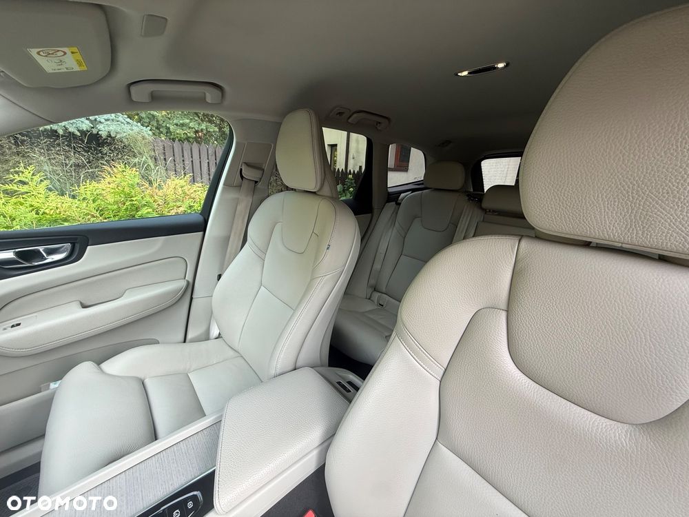 Volvo XC 60 B4 B Inscription - 17