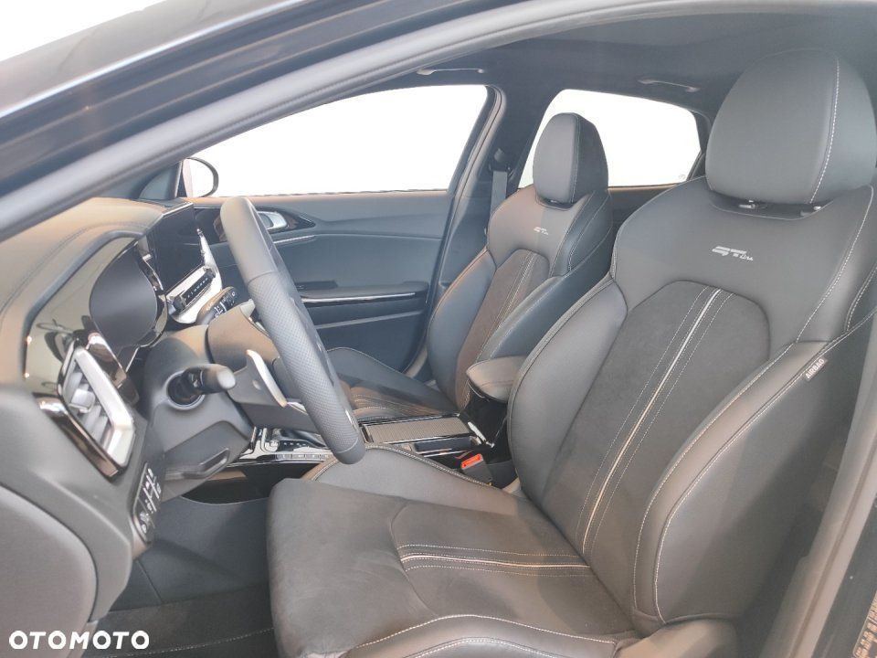 Kia XCeed - 9