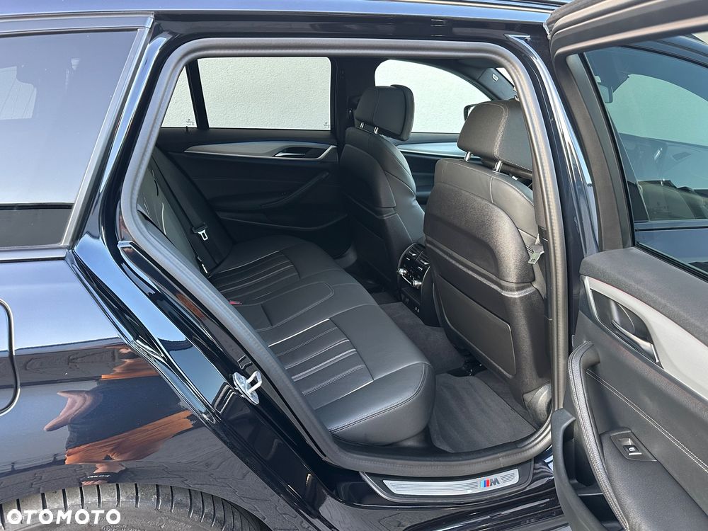BMW Seria 5 530e xDrive M Sport sport - 25
