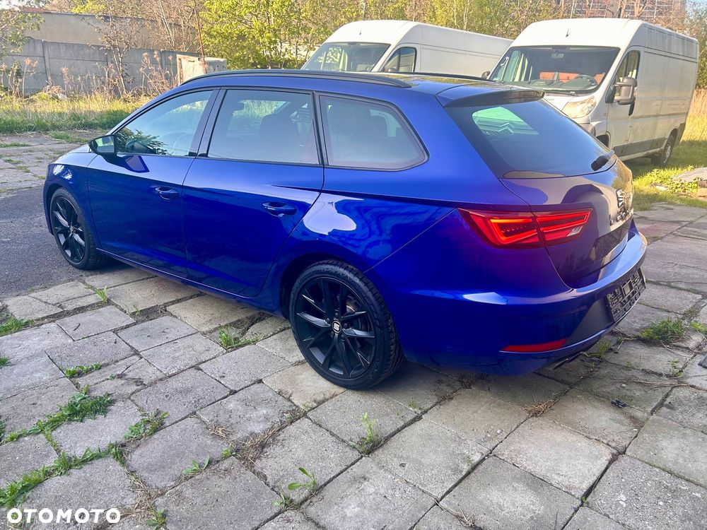 Seat Leon 2.0 TDI DPF DSG FR Black Matt Edition - 4