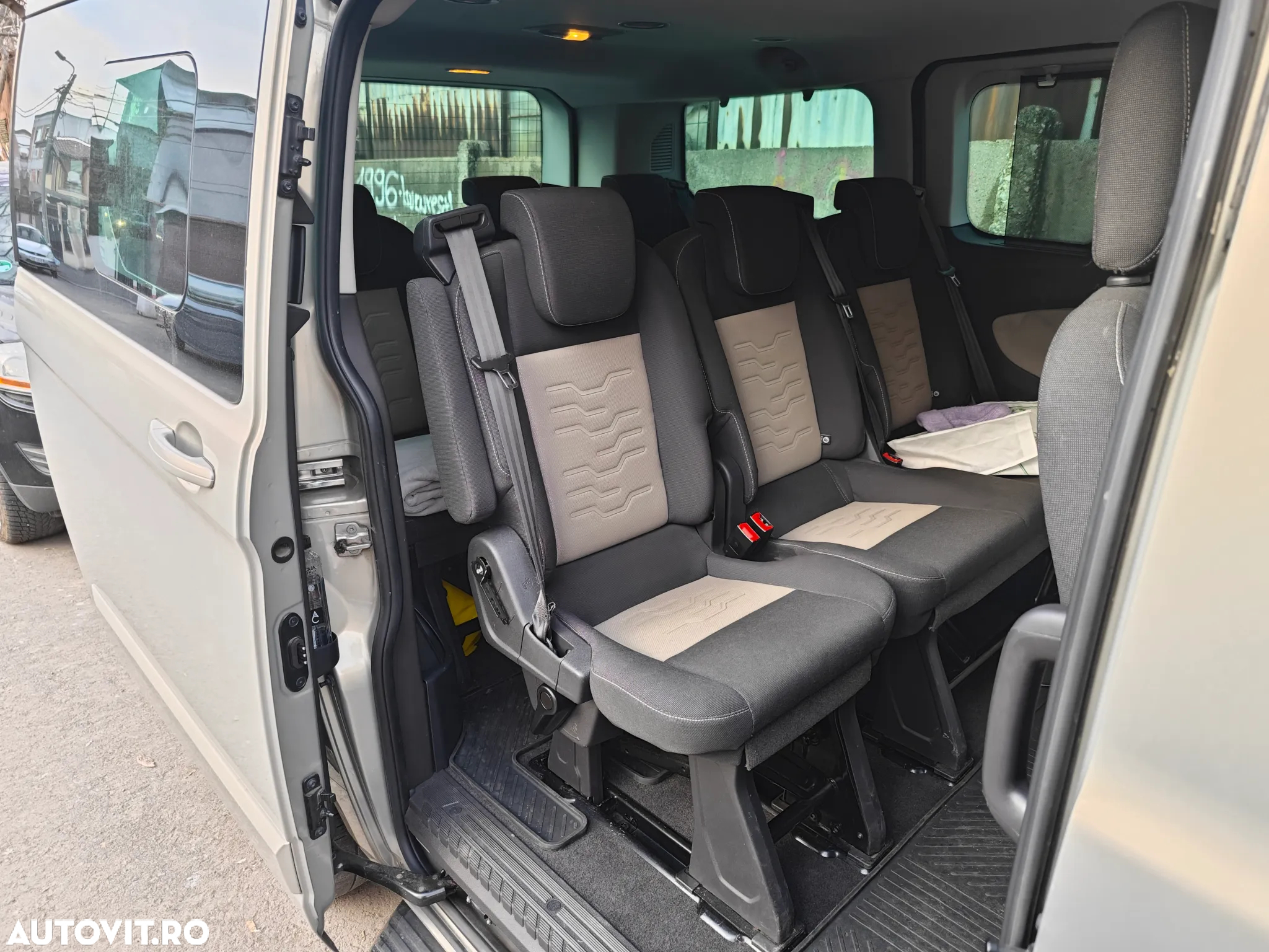 Ford Tourneo Custom 300 L1H1 VA Titanium - 4