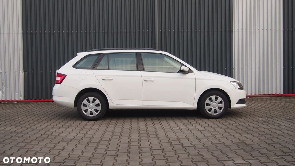 Skoda Fabia 1.0 MPI Active - 39