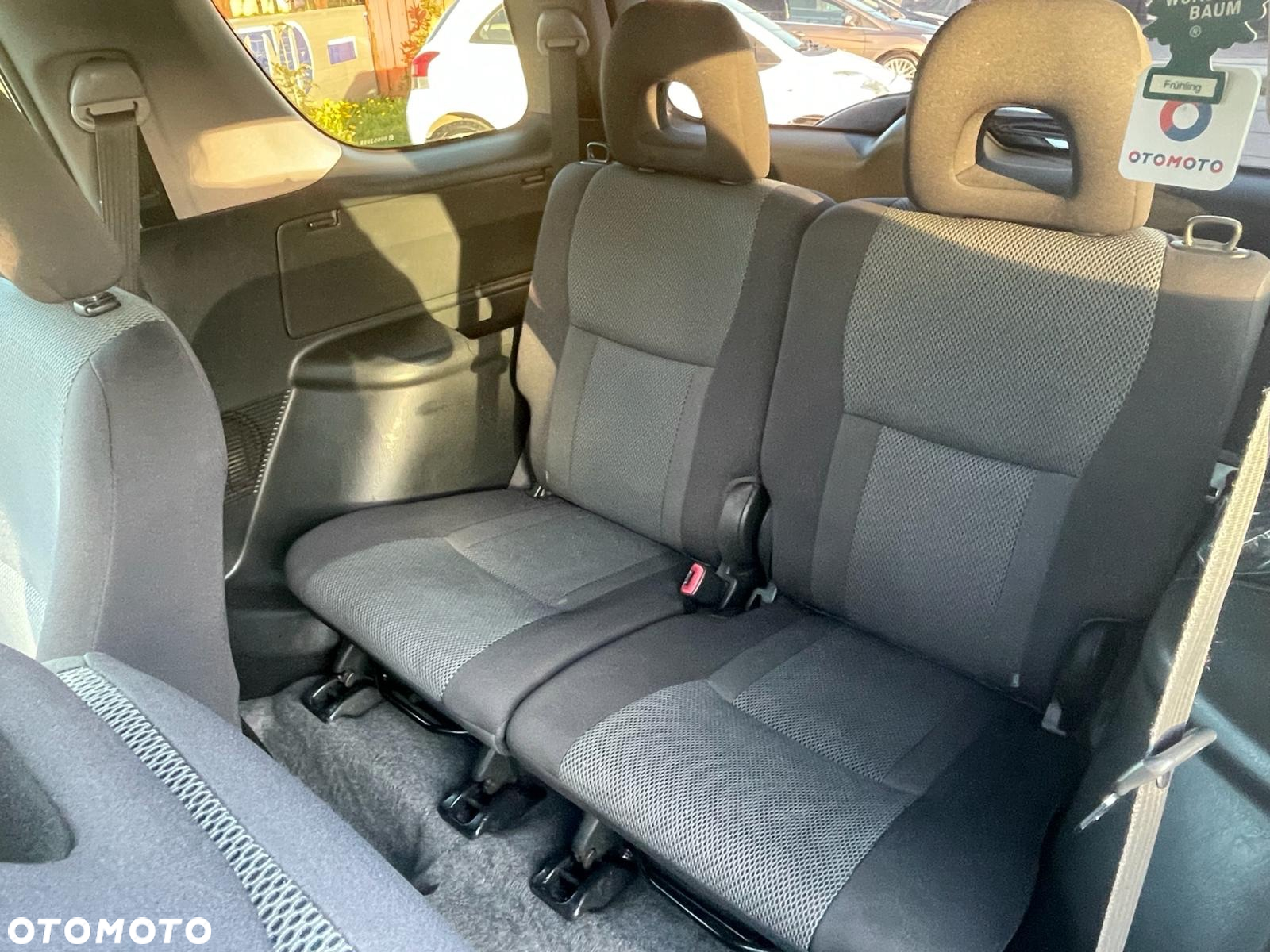 Toyota RAV4 - 11