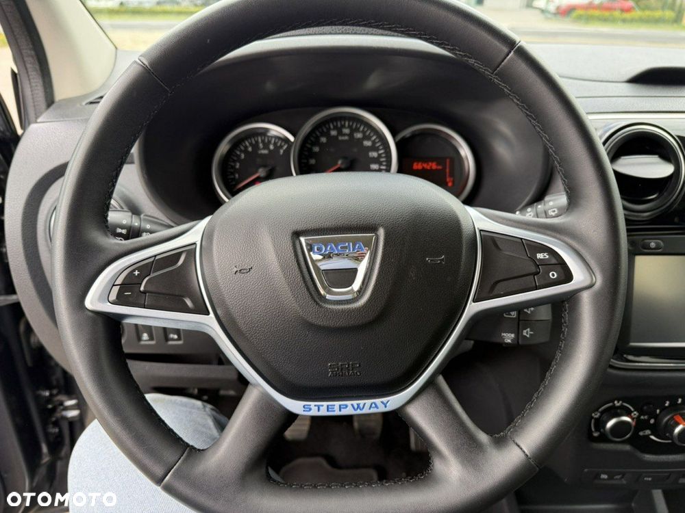 Dacia Lodgy dCi 110 Stepway - 24