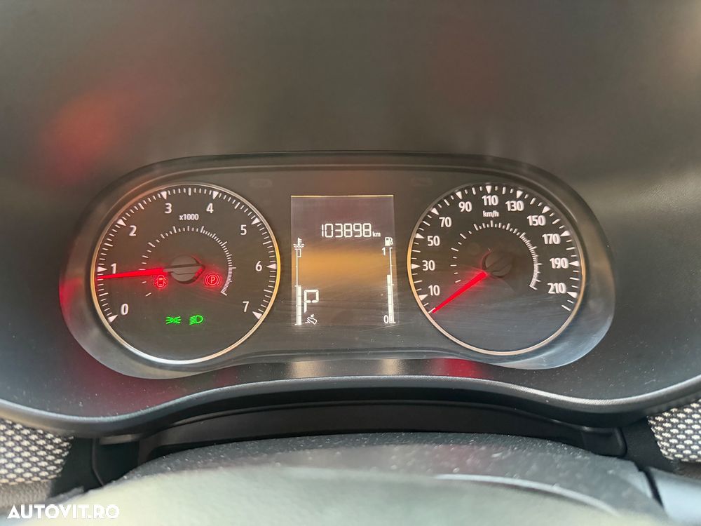 Dacia Logan TCe 90 CVT Comfort - 6