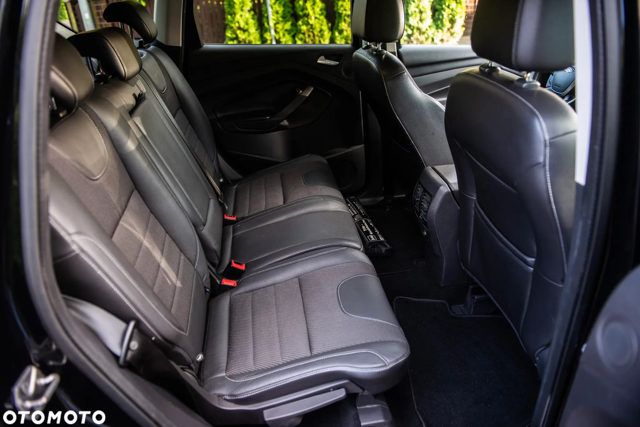 Ford Kuga 2.0 TDCi 4WD Titanium - 25