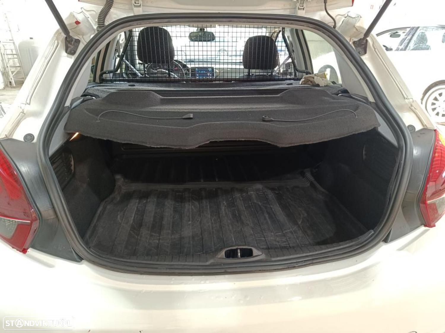 Peugeot 208 Van 1.5 BlueHDi - IVA Dedutível - 8
