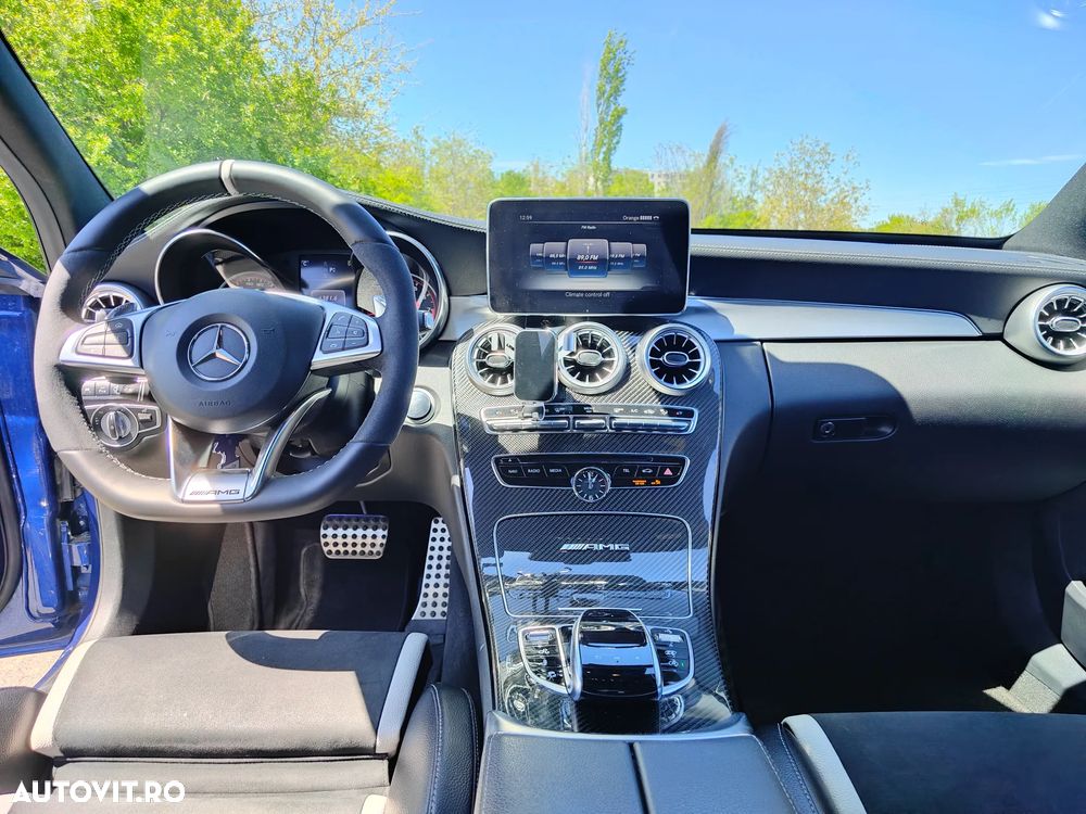 Mercedes-Benz C 63 AMG - 8