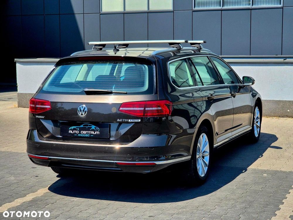 Volkswagen Passat - 15