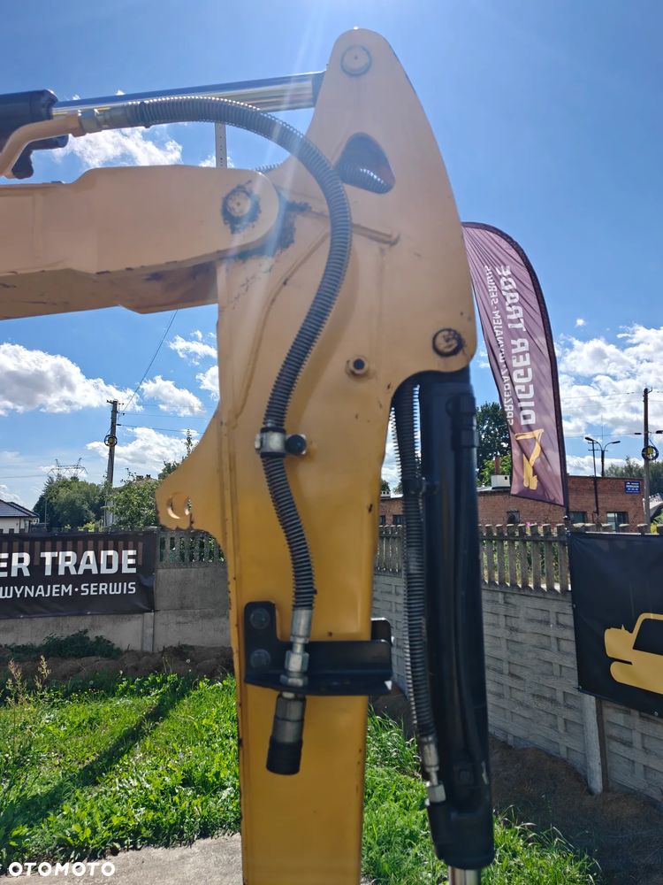 Caterpillar 302.7 - 14