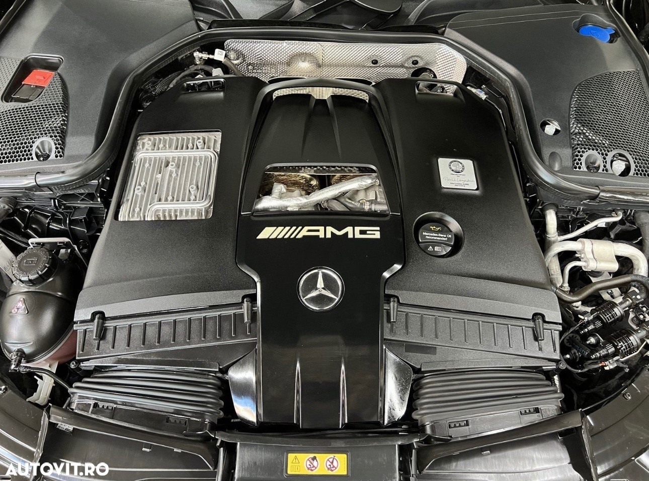 Mercedes-Benz AMG GT - 17