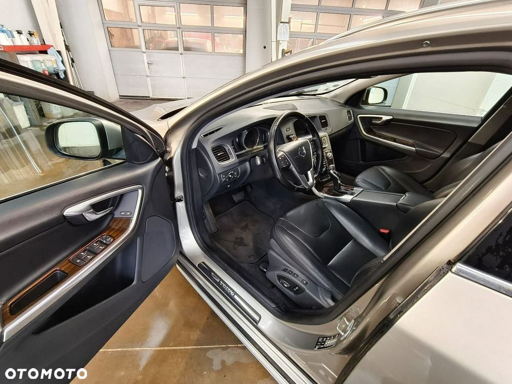 Volvo V60 - 9