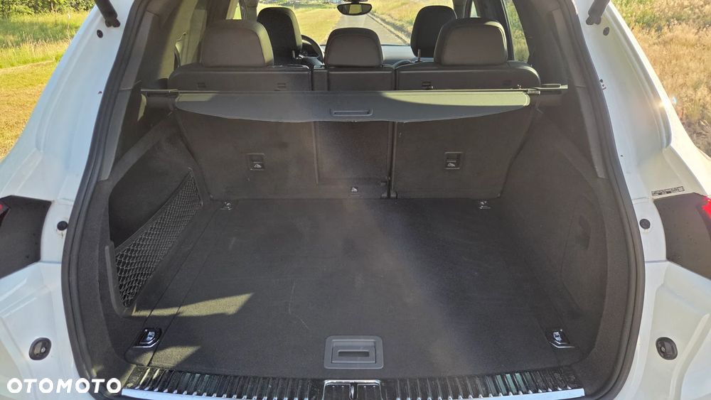 Porsche Cayenne Platinum Edition - 15