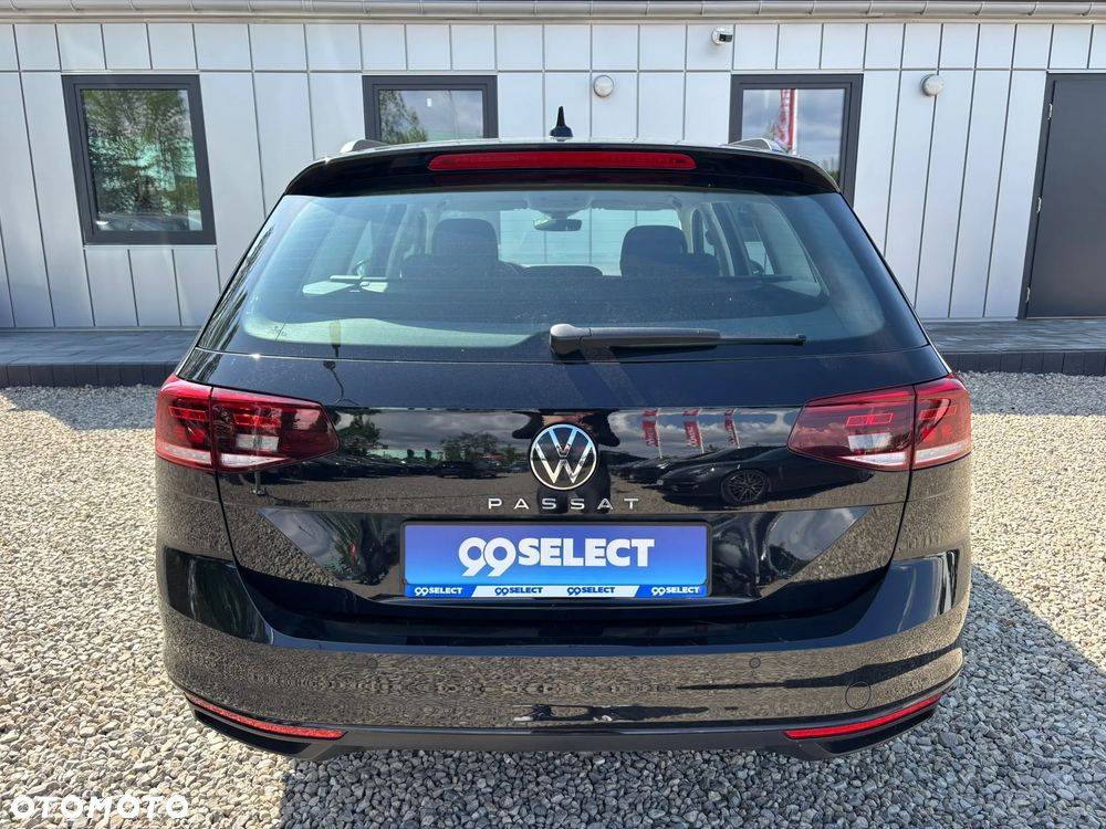 Volkswagen Passat - 4