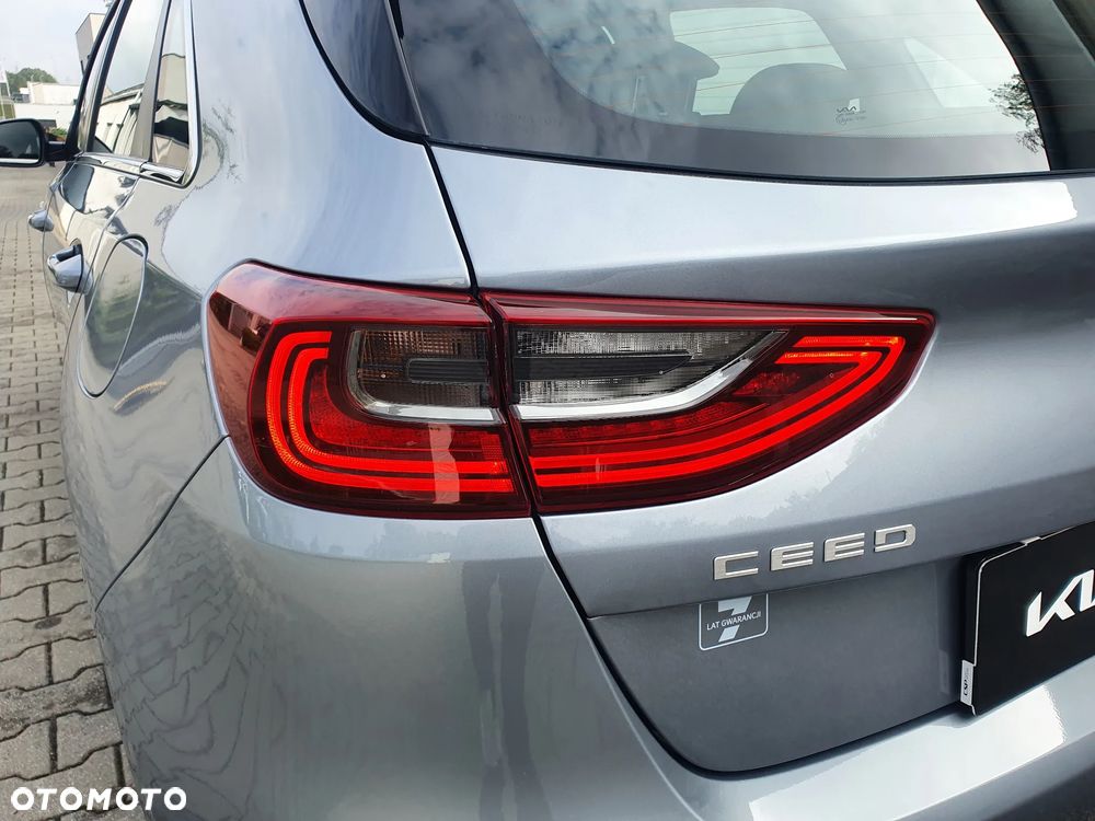 Kia Ceed 1.5 T-GDI M - 22