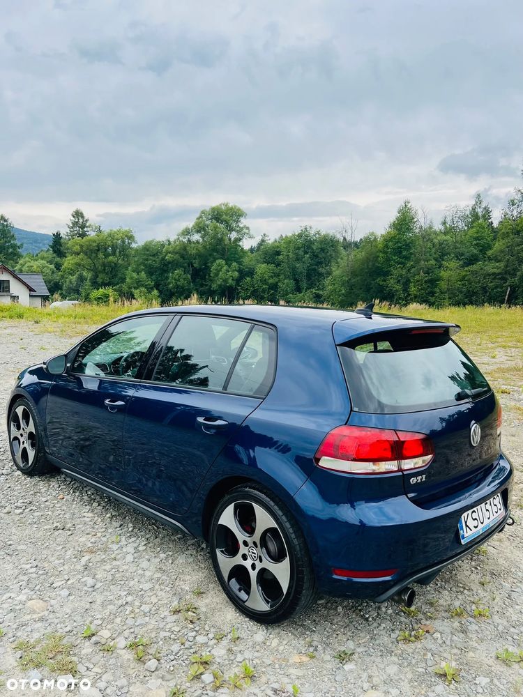 Volkswagen Golf 2.0 GTI DSG - 4