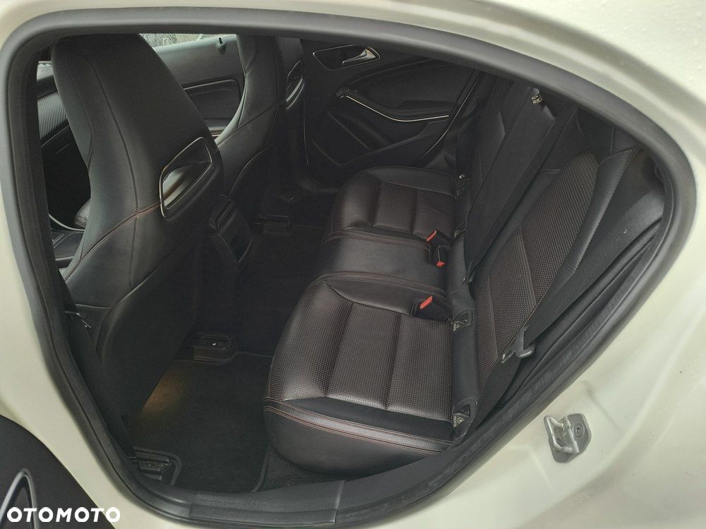 Mercedes-Benz Klasa A 200 d 7G-DCT - 11