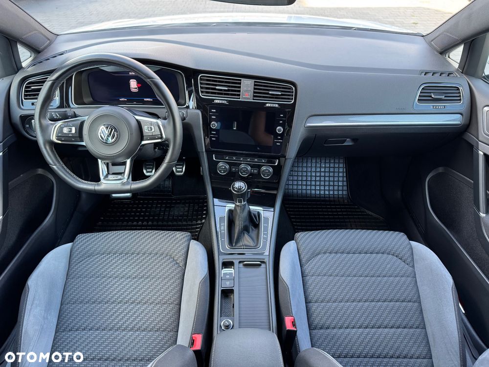 Volkswagen Golf 1.4 TSI BMT Highline - 22
