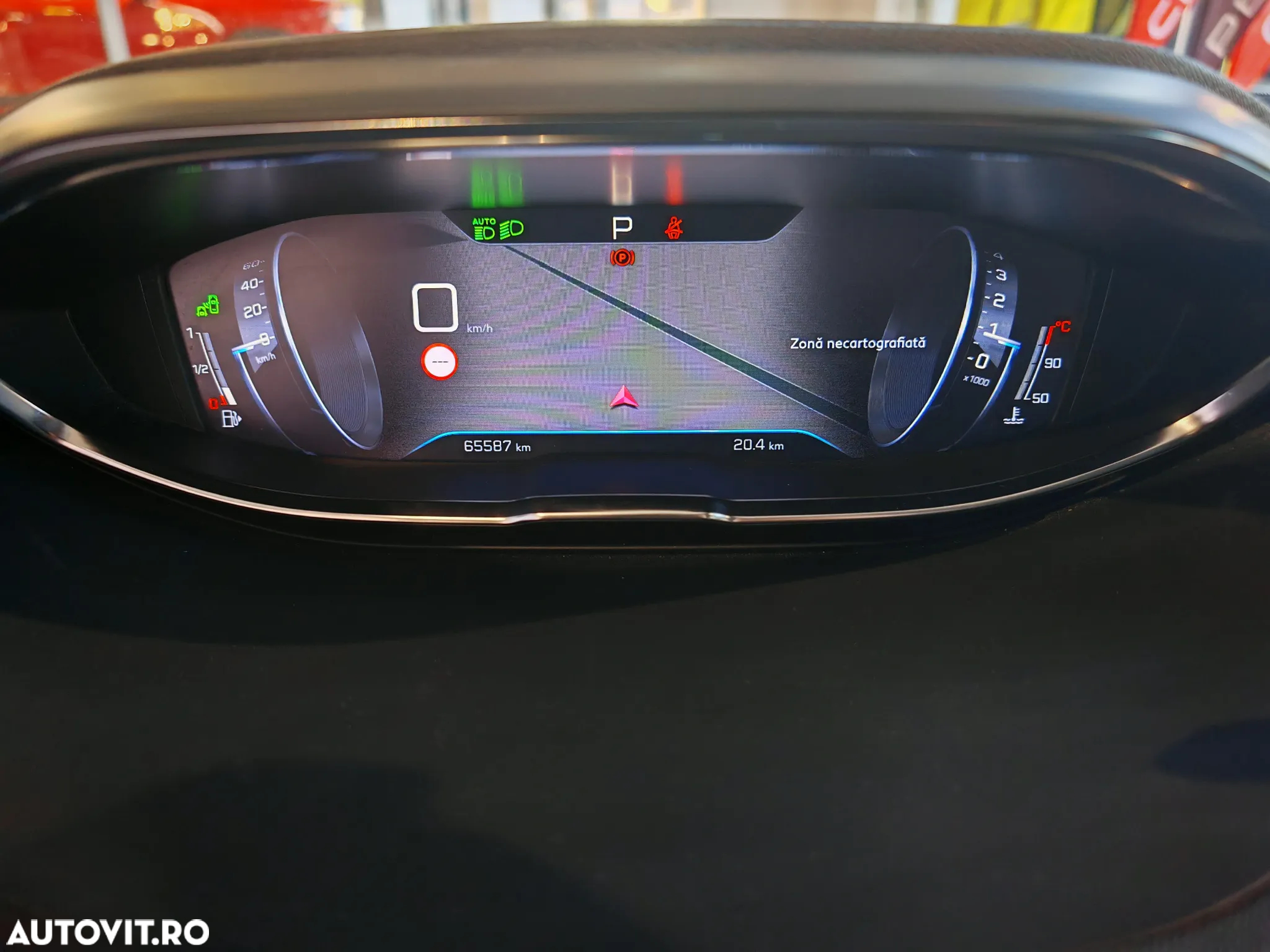 Peugeot 3008 1.2 PureTech S&S EAT8 Allure - 22