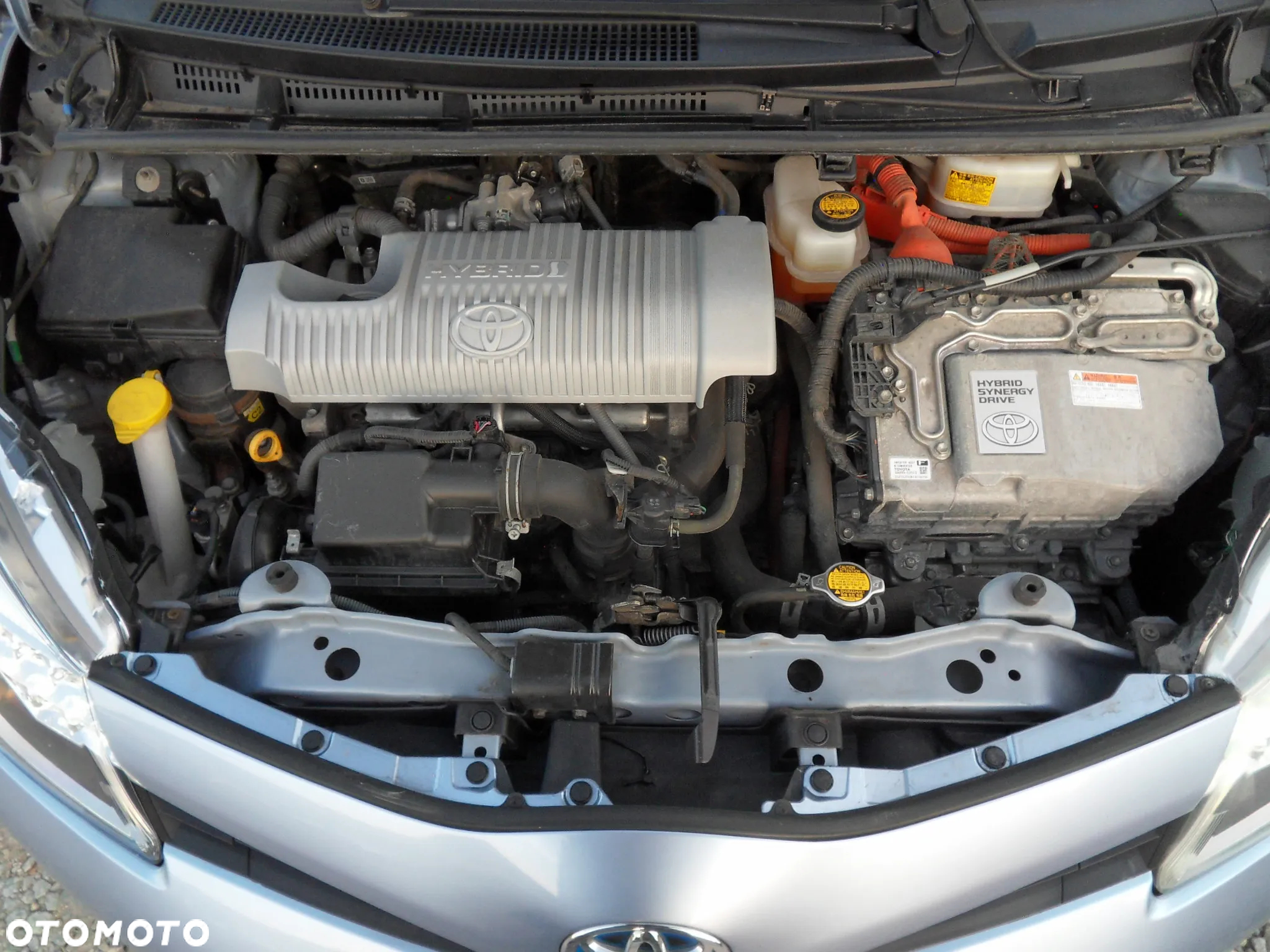 Toyota Yaris Hybrid 100 Premium - 21