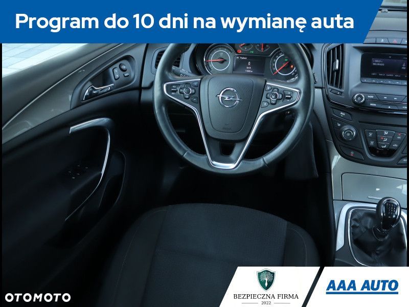 Opel Insignia - 8