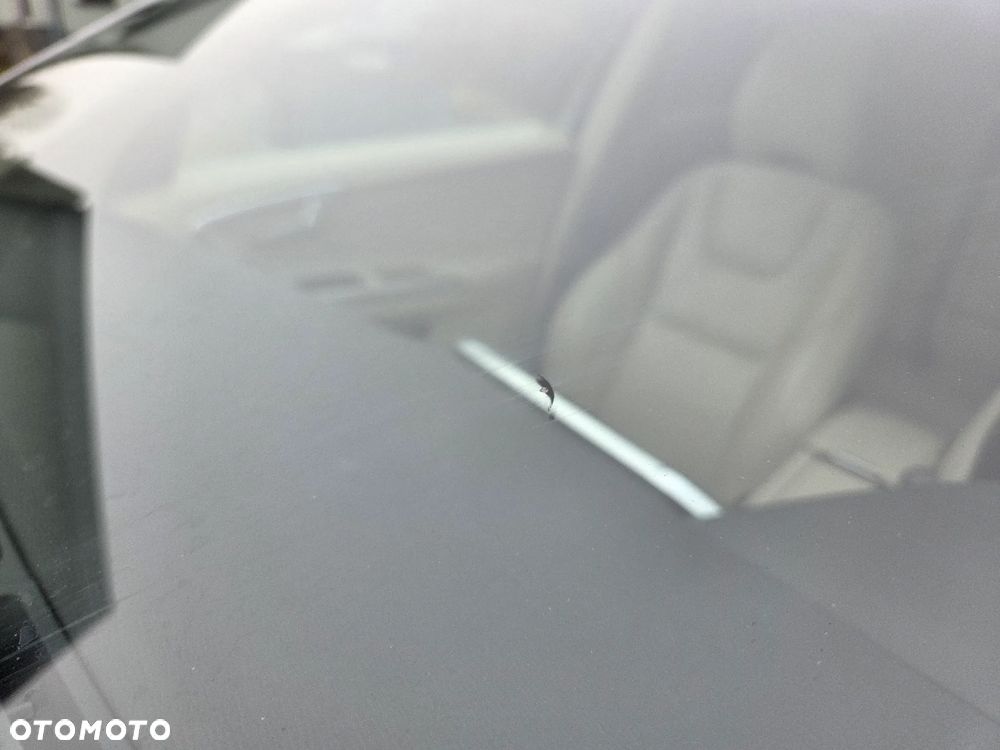 Volvo XC 60 T6 AWD Momentum - 33