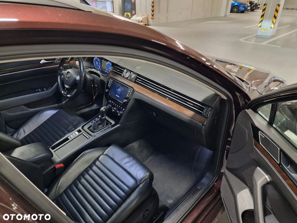 Volkswagen Passat - 5