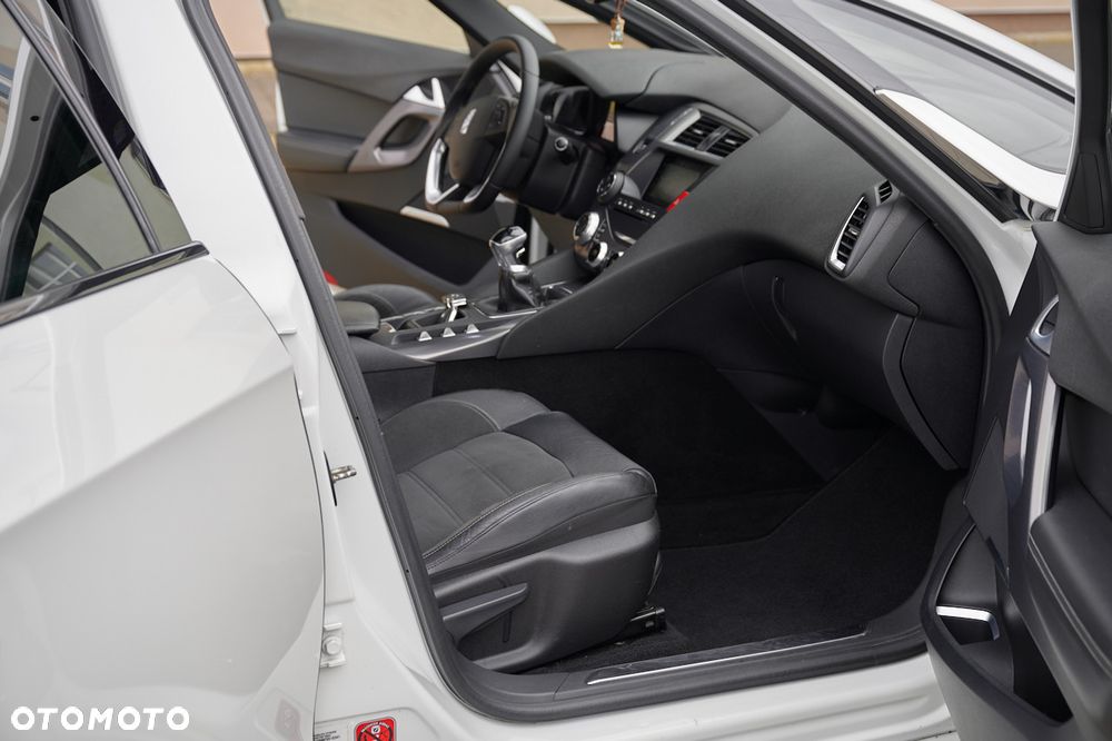Citroën DS5 BlueHDi 150 Business Class - 21