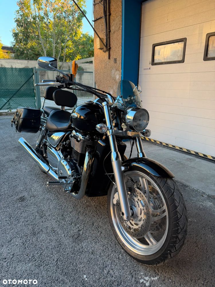 Triumph Thunderbird - 1