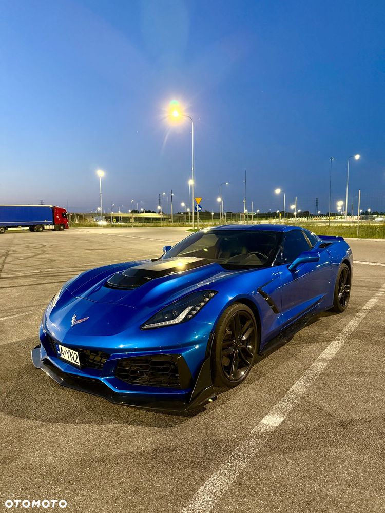 Chevrolet Corvette - 3