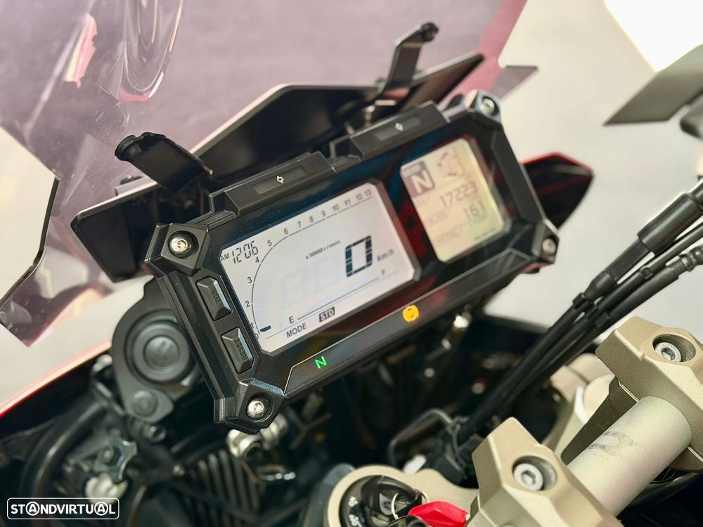 Yamaha MT-09 - 4