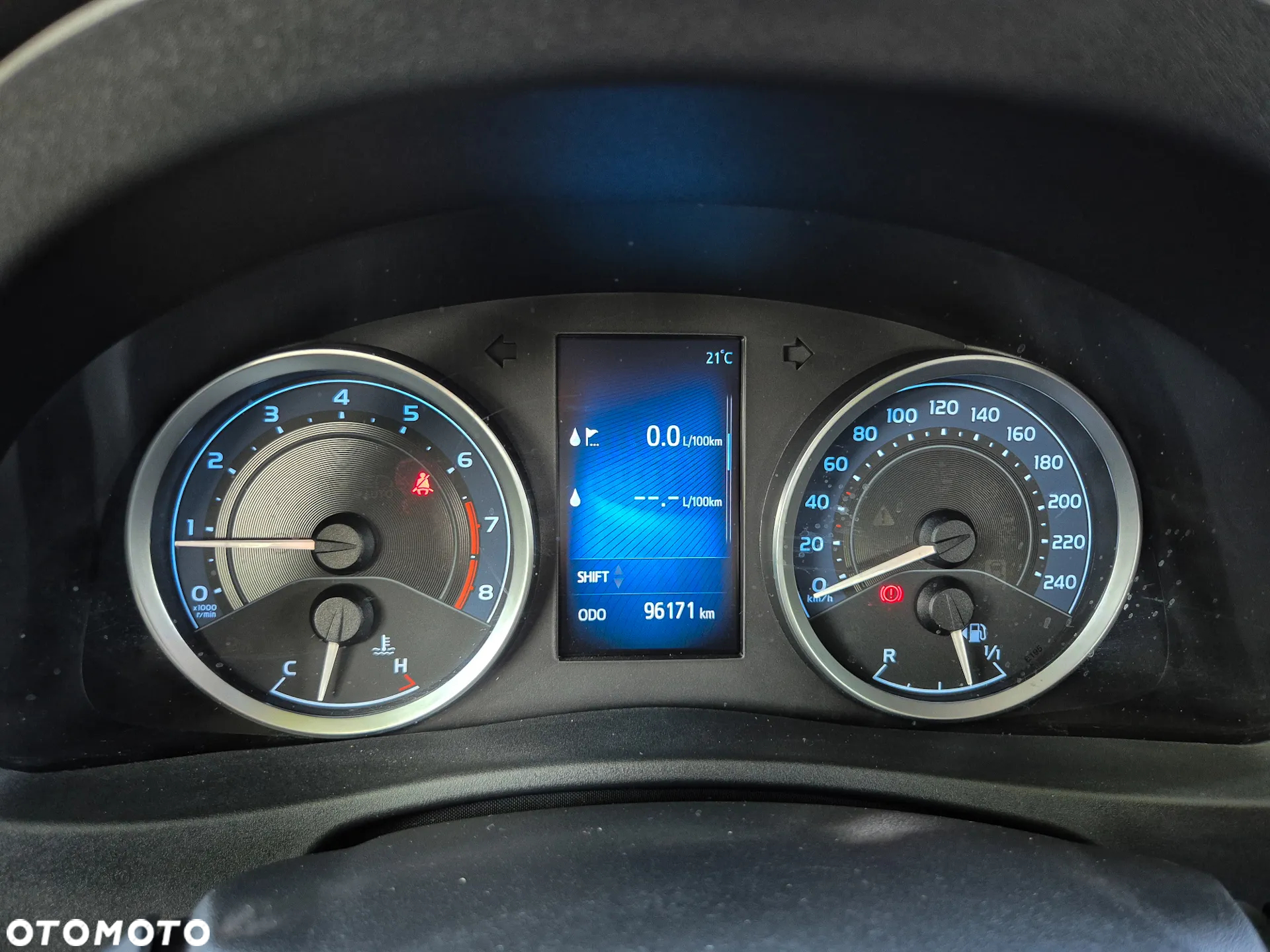 Toyota Corolla 1.6 Comfort - 14