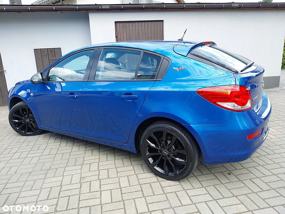 Chevrolet Cruze 1.8 LTZ - 23