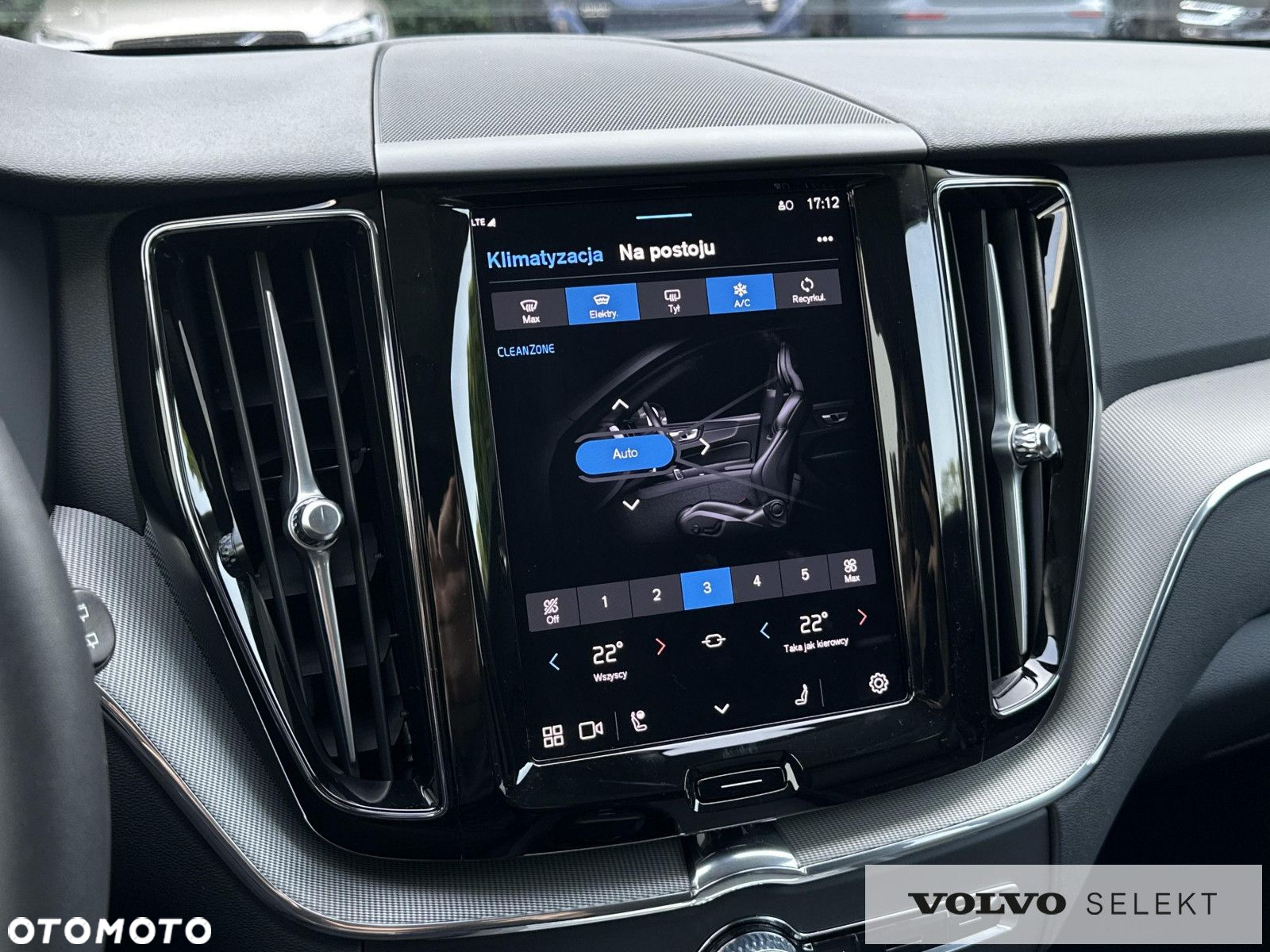 Volvo XC 60 - 25