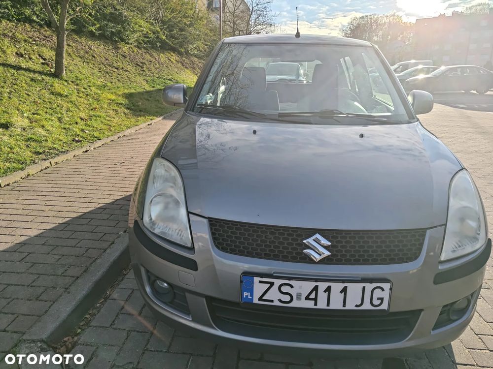 Suzuki Swift - 3