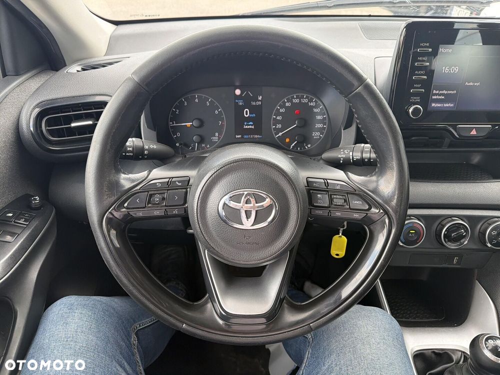 Toyota Yaris - 13